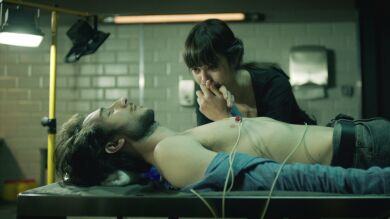 Situación límite: Rober se debate entre la vida y la muerte, mientras Paco piensa en rendirse por Dolores