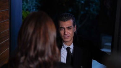 Volkan vuelve a Asya llorando: 