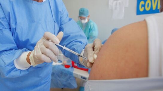 Las farmac&eacute;uticas aseguran estar preparadas para adaptar sus vacunas a las nuevas variantes del coronavirus