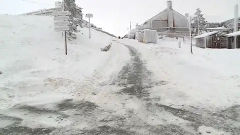 El frente frío deja fuertes nevadas, ventiscas y heladas en algunos puntos del país El frente frío deja fuertes nevadas, ventiscas y heladas en algunos puntos del país