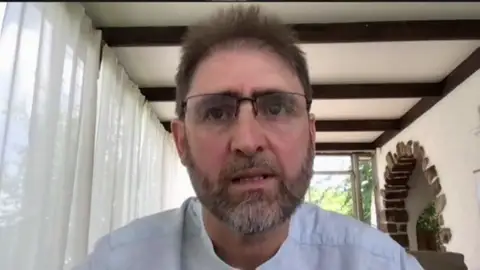 Xavier Gómez-Olive, epidemiólogo en Sudáfrica: "La variante Ómicron es muy infecciosa pero leve" Xavier Gómez-Olive, epidemiólogo en Sudáfrica: "La variante Ómicron es muy infecciosa pero leve"