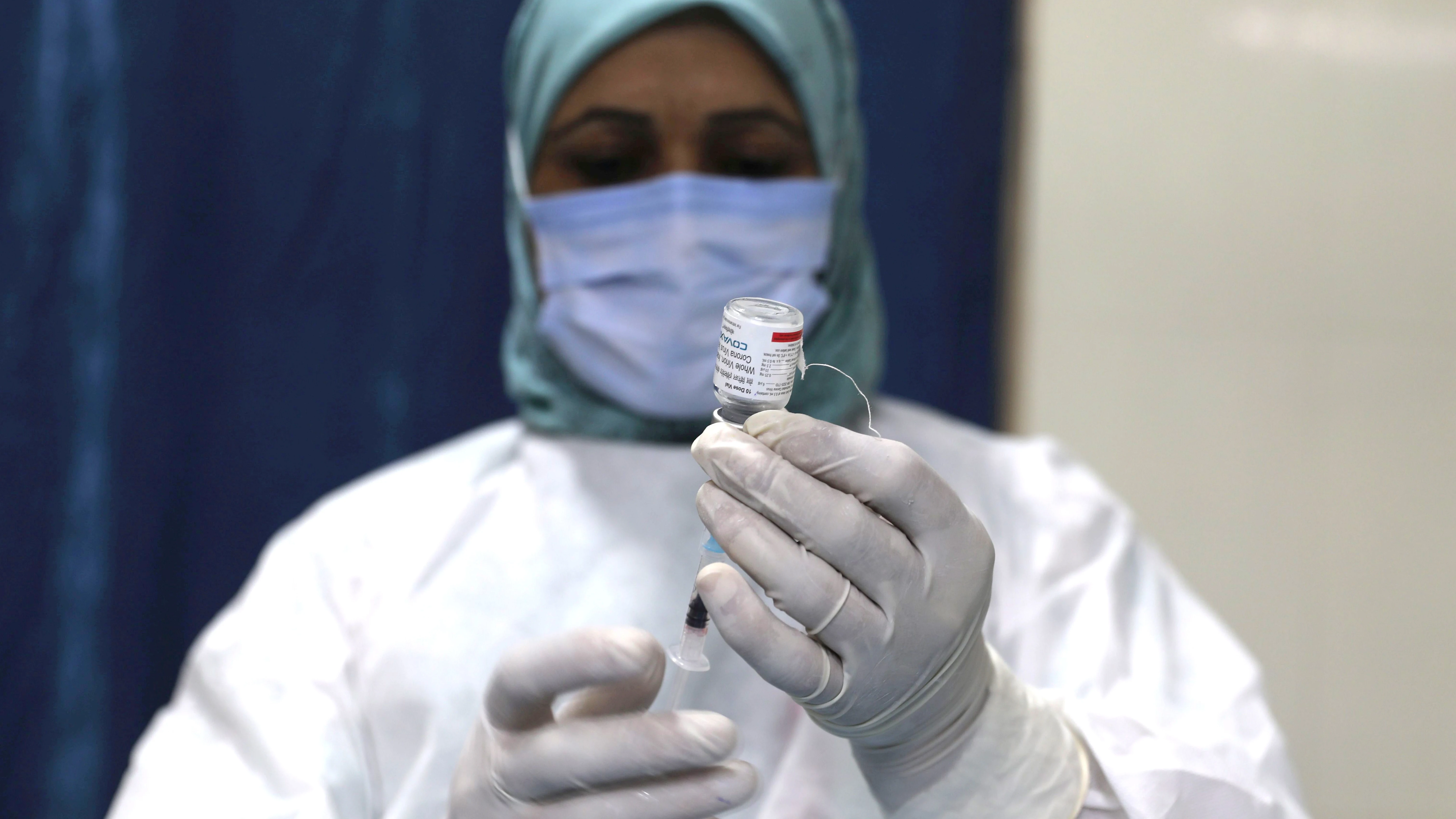 Estados Unidos recomienda las dosis de refuerzo a la población adulta por el avance de la variante ómicron Estados Unidos recomienda las dosis de refuerzo a la población adulta por el avance de la variante ómicron