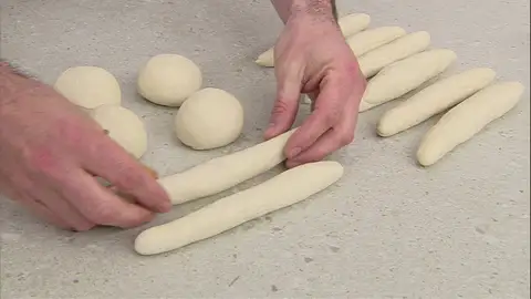 Joseba Arguiñano da el truco para "domar" las masas de harina Joseba Arguiñano da el truco para "domar" las masas de harina