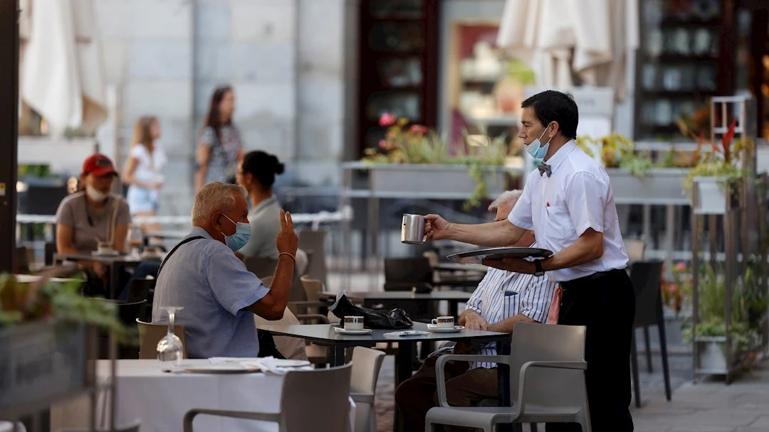 El paro cae en noviembre en 74.381 personas, la mayor ca&iacute;da en este mes desde que existen datos