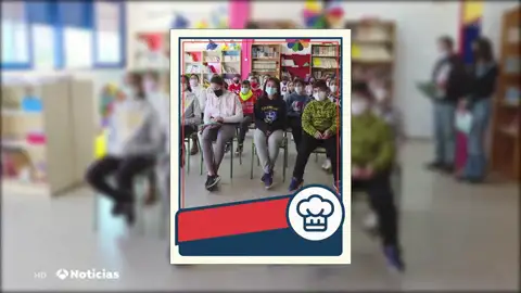 Los vecinos de un pueblo de Córdoba se convierten en los protagonistas de un álbum de cromos Los vecinos de un pueblo de Córdoba se convierten en los protagonistas de un álbum de cromos