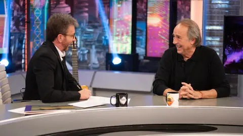 Joan Manuel Serrat destapa los vicios inconfesables de su amigo Joaquín Sabina Joan Manuel Serrat destapa los vicios inconfesables de su amigo Joaquín Sabina