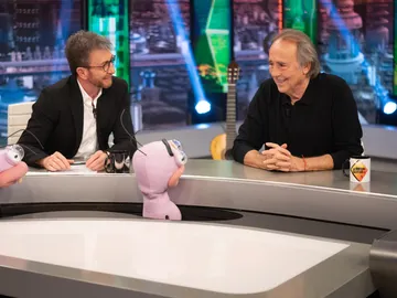 ¿Está viviendo Joan Manuel Serrat sólo de los derechos de 'Mediterráneo'? El cantante se sincera ante Trancas y Barrancas ¿Está viviendo Joan Manuel Serrat sólo de los derechos de 'Mediterráneo'? El cantante se sincera ante Trancas y Barrancas