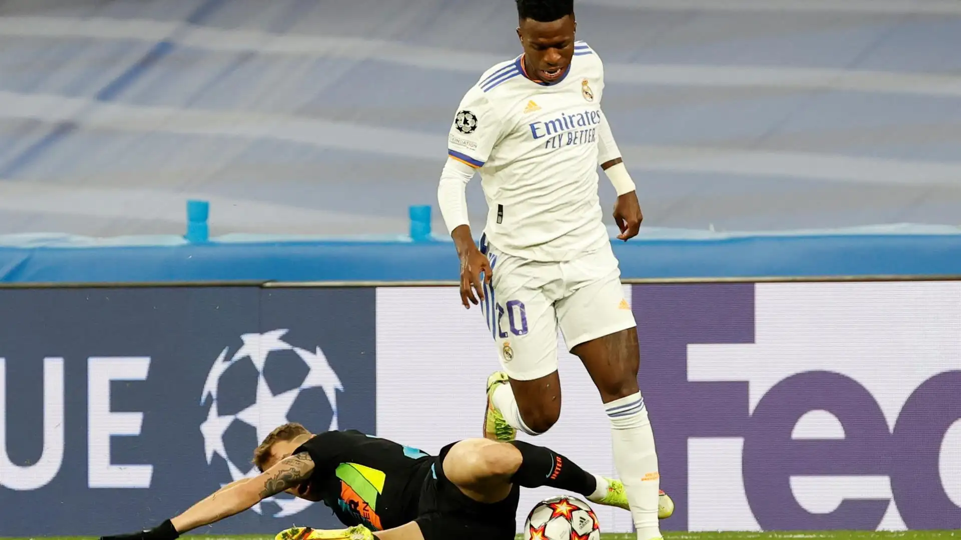 Vinicius: "&iquest;Ponerme precio? Mejor quedarme aqu&iacute;, en el Real Madrid"