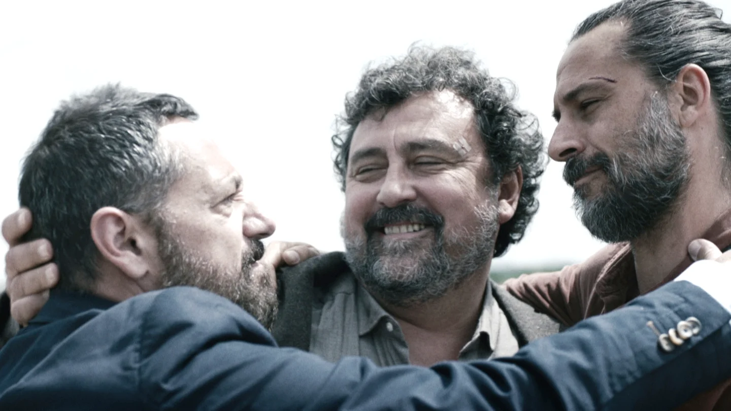Los hombres de Paco celebran juntos un final feliz como una gran familia: &ldquo;&iexcl;Nos hemos coronao!&rdquo;