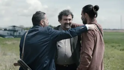 ‘Amigos para siempre’ en la despedida de ‘Los hombres de Paco’: “Somos una familia” ‘Amigos para siempre’ en la despedida de ‘Los hombres de Paco’: “Somos una familia”