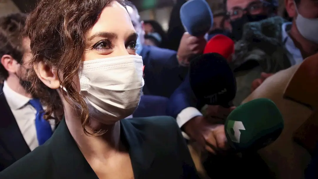 Ayuso, a Podemos: "Pedirle a un comunista que entienda de datos es como pedirle a un neandertal que entienda de Internet" Ayuso, a Podemos: "Pedirle a un comunista que entienda de datos es como pedirle a un neandertal que entienda de Internet"