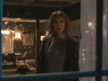 Kristen Bell en 'La mujer de la casa de enfrente de la chica en la ventana' Kristen Bell en 'La mujer de la casa de enfrente de la chica en la ventana'