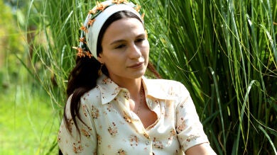 ¿Quién es Selin Yeninci? Descubre a la actriz que da vida a Saniye en ‘Tierra Amarga’
