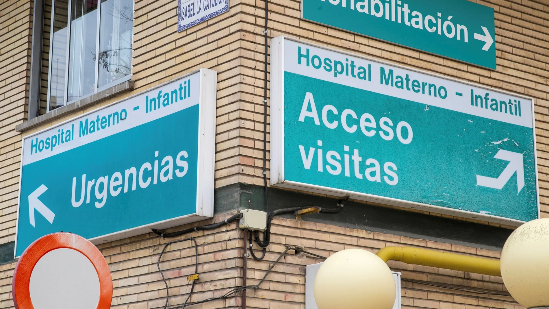 Detenidos unos padres por la muerte de su bebé de cinco meses en Zaragoza