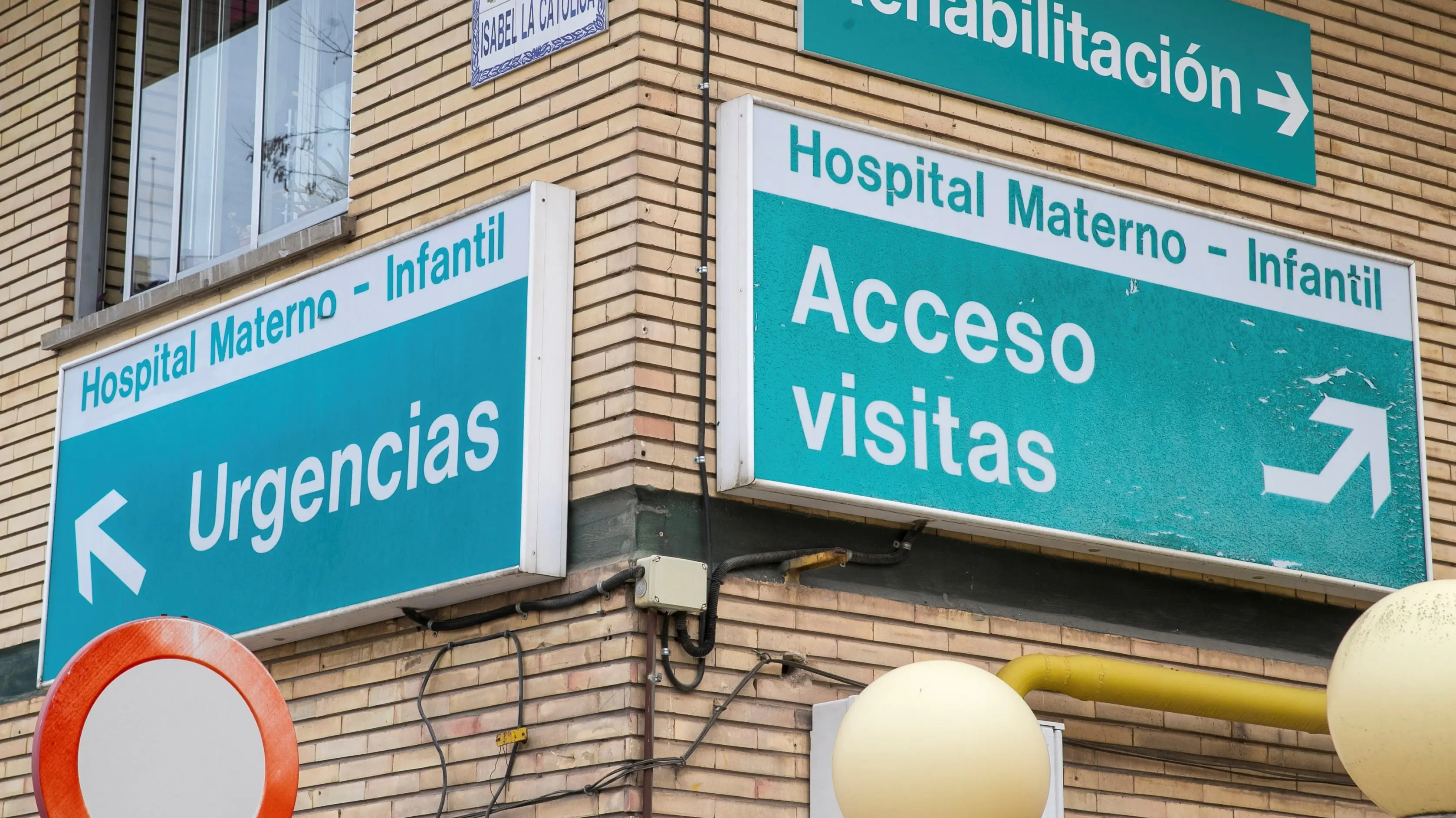 Detenidos unos padres por la muerte de su bebé de cinco meses en Zaragoza Detenidos unos padres por la muerte de su bebé de cinco meses en Zaragoza