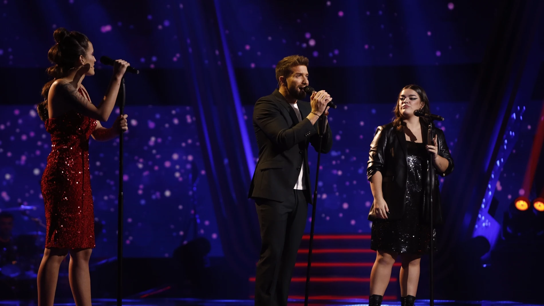 Pablo Alborán canta ‘Hablemos de amor’ con Inés y Marina en la Semifinal de ‘La Voz’