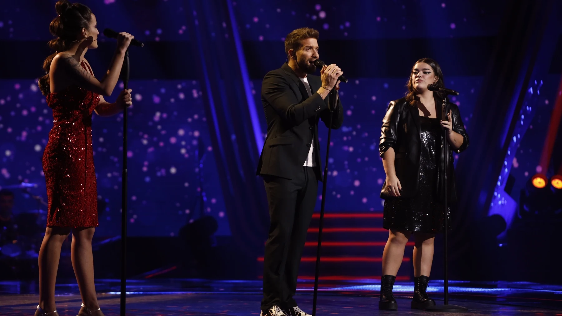 Pablo Alborán canta ‘Hablemos de amor’ con Inés y Marina en la Semifinal de ‘La Voz’ Pablo Alborán canta ‘Hablemos de amor’ con Inés y Marina en la Semifinal de ‘La Voz’