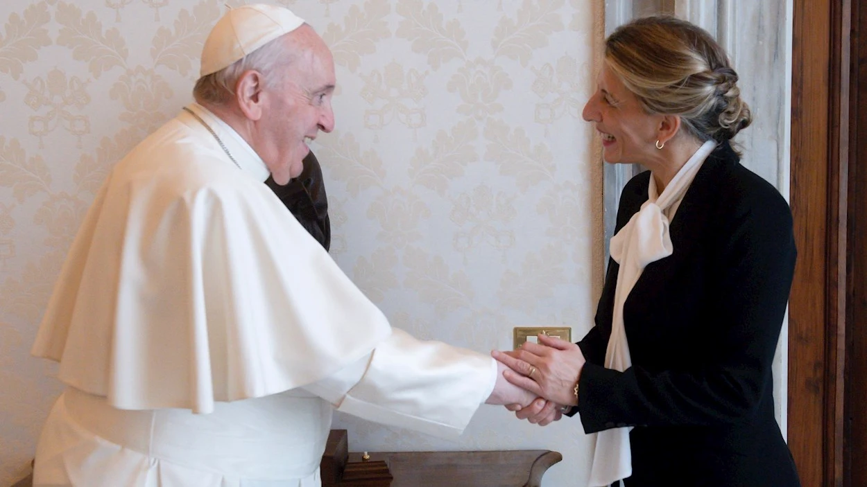Yolanda D&iacute;az y el Papa Francisco