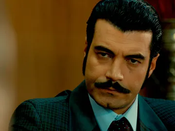 Demir descubre el engaño de Yilmaz Demir descubre el engaño de Yilmaz