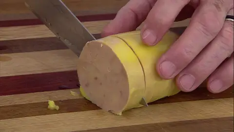 El truco de Arguiñano para que el mi cuit no se rompa al cortarlo El truco de Arguiñano para que el mi cuit no se rompa al cortarlo