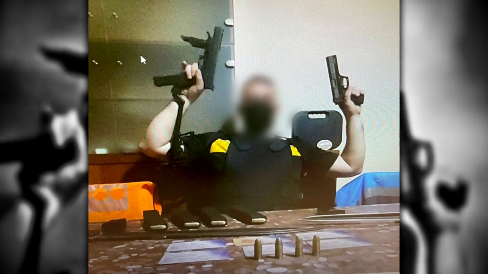 Las fotos del autor del tiroteo de Tarragona armado con varias pistolas horas antes del ataque