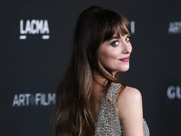 Dakota Johnson en la Gala LACMA Art+Film de Los Angeles Dakota Johnson en la Gala LACMA Art+Film de Los Angeles