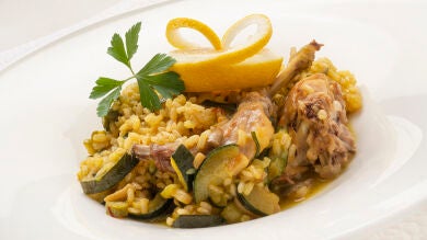 Karlos Arguiñano: receta de arroz integral con hortalizas y conejo