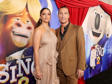 Matthew McConaughey junto a su mujer, Camila Alves