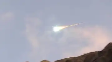 Detectan una bola de fuego que sobrevuela el Mediterráneo a 131.000 km/hora Detectan una bola de fuego que sobrevuela el Mediterráneo a 131.000 km/hora