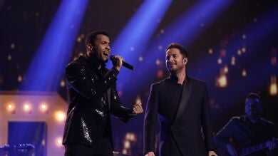 Manuel Carrasco y Carlos Ángel Valdés cantan ‘Ya no’ en la Gran Final de ‘La Voz’ 