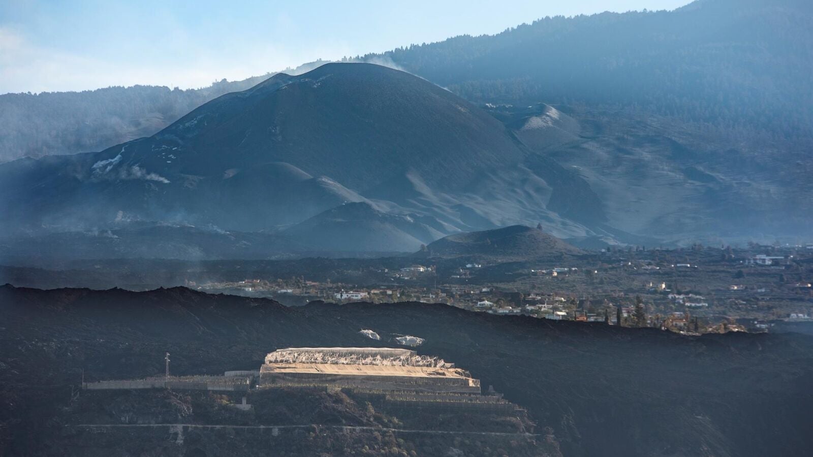 El volcán de La Palma ofrece signos de agotamiento de la actividad y preocupa la presencia de gases