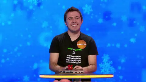 ¡Muchas felicidades! Orestes cumple 25 años con una tarta y el ‘Cumpleaños feliz’ de Nena Daconte y los invitados ¡Muchas felicidades! Orestes cumple 25 años con una tarta y el ‘Cumpleaños feliz’ de Nena Daconte y los invitados