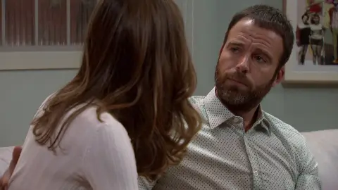 ¡Raúl tiene que saber la verdad! Fran está convencido pero Coral teme las consecuencias ¡Raúl tiene que saber la verdad! Fran está convencido pero Coral teme las consecuencias