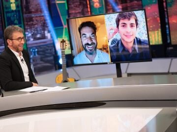 Omar Banana revela cómo es Arturo Valls en los rodajes: "Tiene su momento estrellita"