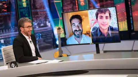 Omar Banana revela cómo es Arturo Valls en los rodajes: "Tiene su momento estrellita" Omar Banana revela cómo es Arturo Valls en los rodajes: "Tiene su momento estrellita"