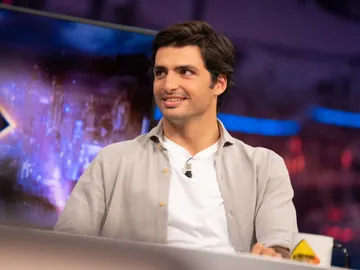 Carlos Sainz Jr. confiesa la manera de poder superar a Hamilton y Verstappen: "Con el mismo coche se puede" Carlos Sainz Jr. confiesa la manera de poder superar a Hamilton y Verstappen: "Con el mismo coche se puede"