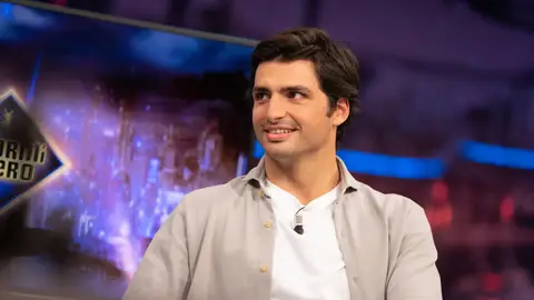 Carlos Sainz Jr. confiesa la manera de poder superar a Hamilton y Verstappen: "Con el mismo coche se puede" Carlos Sainz Jr. confiesa la manera de poder superar a Hamilton y Verstappen: "Con el mismo coche se puede"