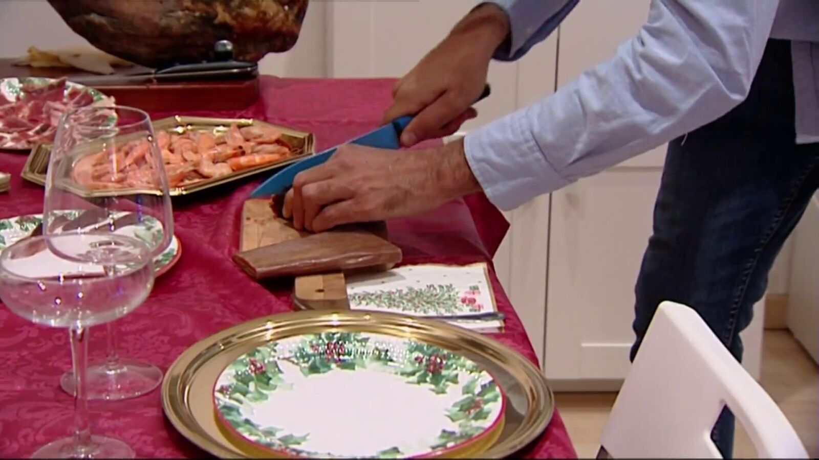 La nutricionista Sandra Moñino da las claves para evitar los atracones en Nochebuena: Saltarse comidas 