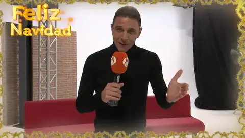 Joaquín, futbolista del Real Betis, desea una Feliz Navidad a los espectadores de Antena 3 Noticias Joaquín, futbolista del Real Betis, desea una Feliz Navidad a los espectadores de Antena 3 Noticias