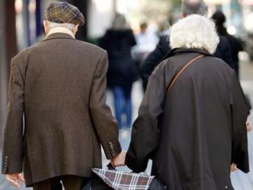 Los jubilados italianos en el extranjero tendrán que presentar una "prueba de vida" para cobrar la pensión