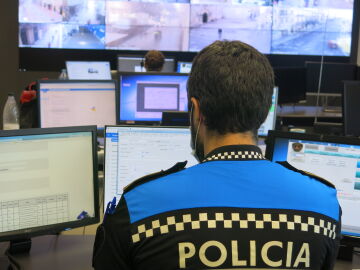 Un policía local de Lleida se suicida en comisaría de un disparo en la cabeza