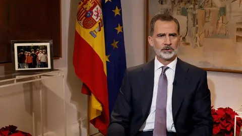 El rey Felipe VI dedica su discurso de Navidad a La Palma y ensalza el papel de las vacunas en la lucha contra la pandemia El rey Felipe VI dedica su discurso de Navidad a La Palma y ensalza el papel de las vacunas en la lucha contra la pandemia