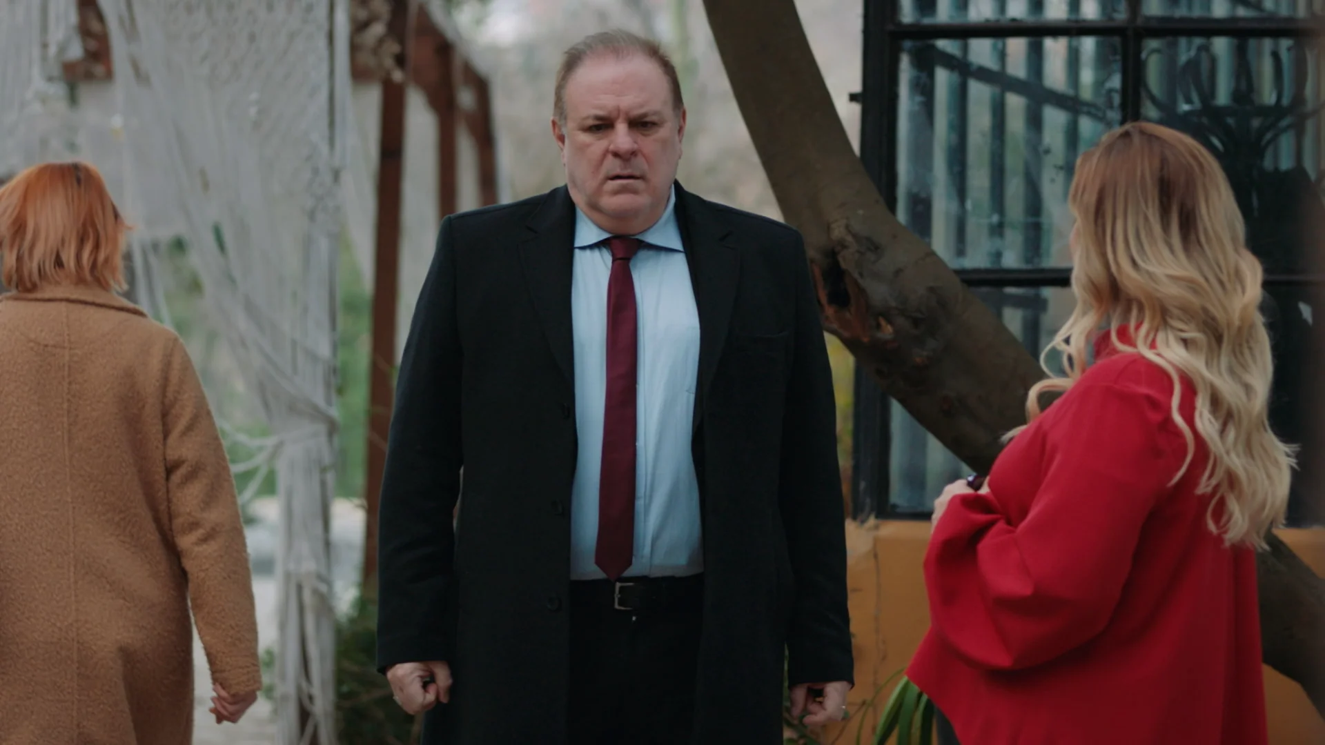 ¿Qué relación hay entre Haluk y la madre de Selçuk? Haluk pierde el habla al ver a la madre de Selçuk.