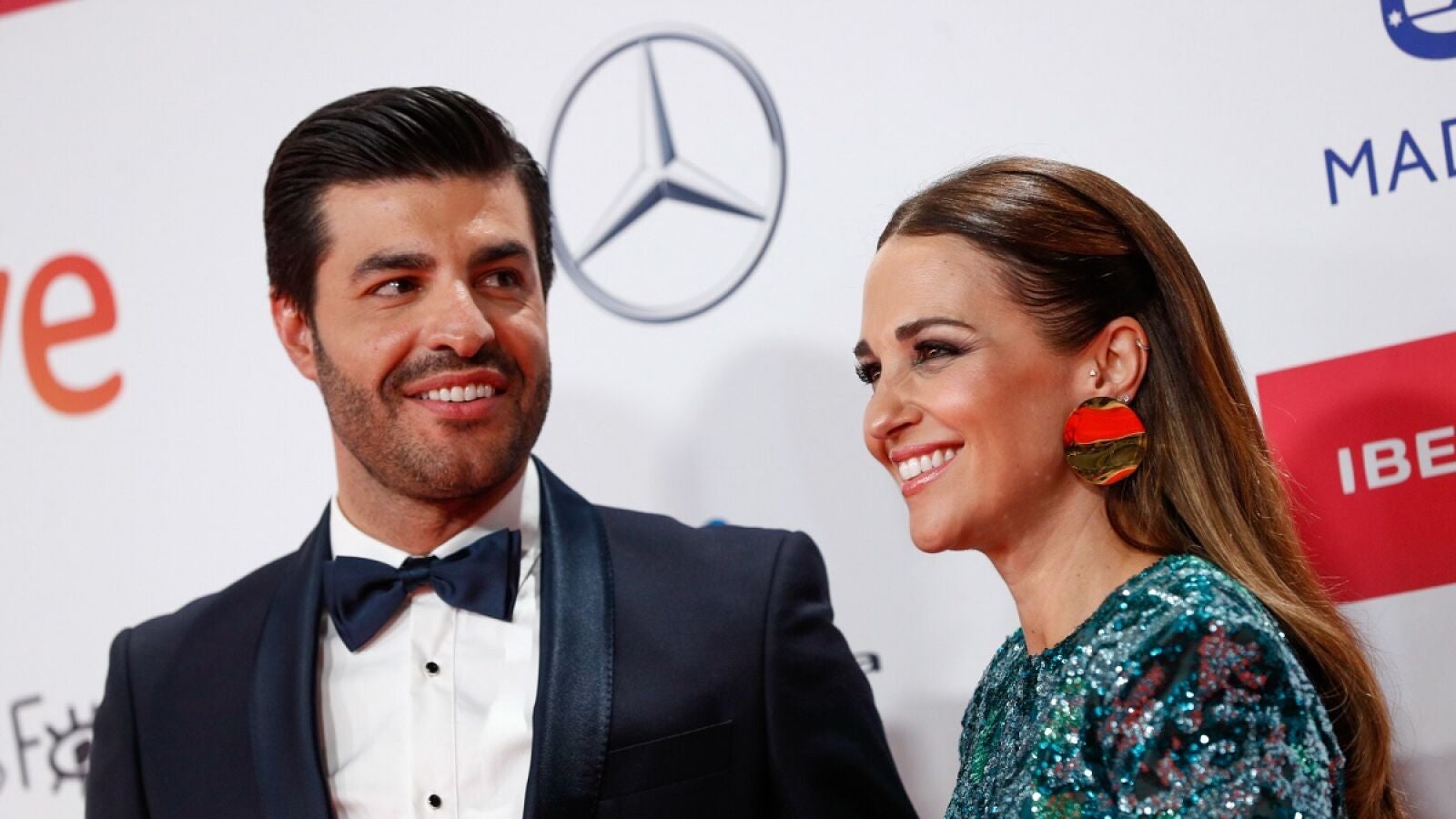 Paula Echevarría y Miguel Torres celebran la primera Navidad junto a su hijo Miki con una entrañable foto familiar