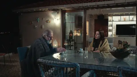 Asya busca refugio en un amigo del pasado Asya busca refugio en un amigo del pasado