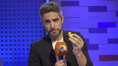 ¿Un perro o un pato? Roberto Leal se enfrenta al reto de ‘LEGO Masters’