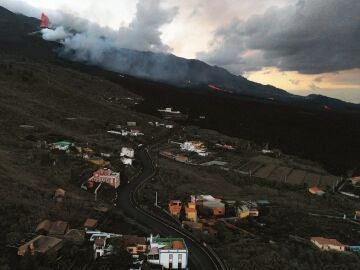 Incertidumbre entre los afectados por el volcán de La Palma tras el fin de la erupción