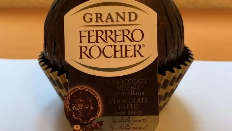 Alerta alimentaria por posibles trazas de leche en algunos lotes del 'Grand Ferrero Rocher Dark'