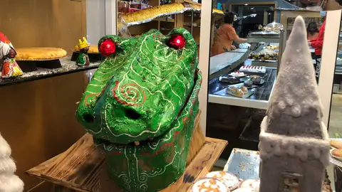 Un dragón de 65 metros, el postre estrella de la Navidad en Pontevedra Un dragón de 65 metros, el postre estrella de la Navidad en Pontevedra
