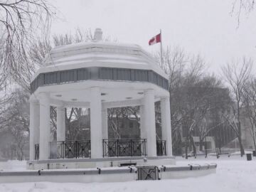 Canadá en alerta por riesgo de morir por hipotermia o congelación a causa la ola de frío que golpea el país.